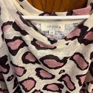 Umgee 2XL Animal print  Blouse